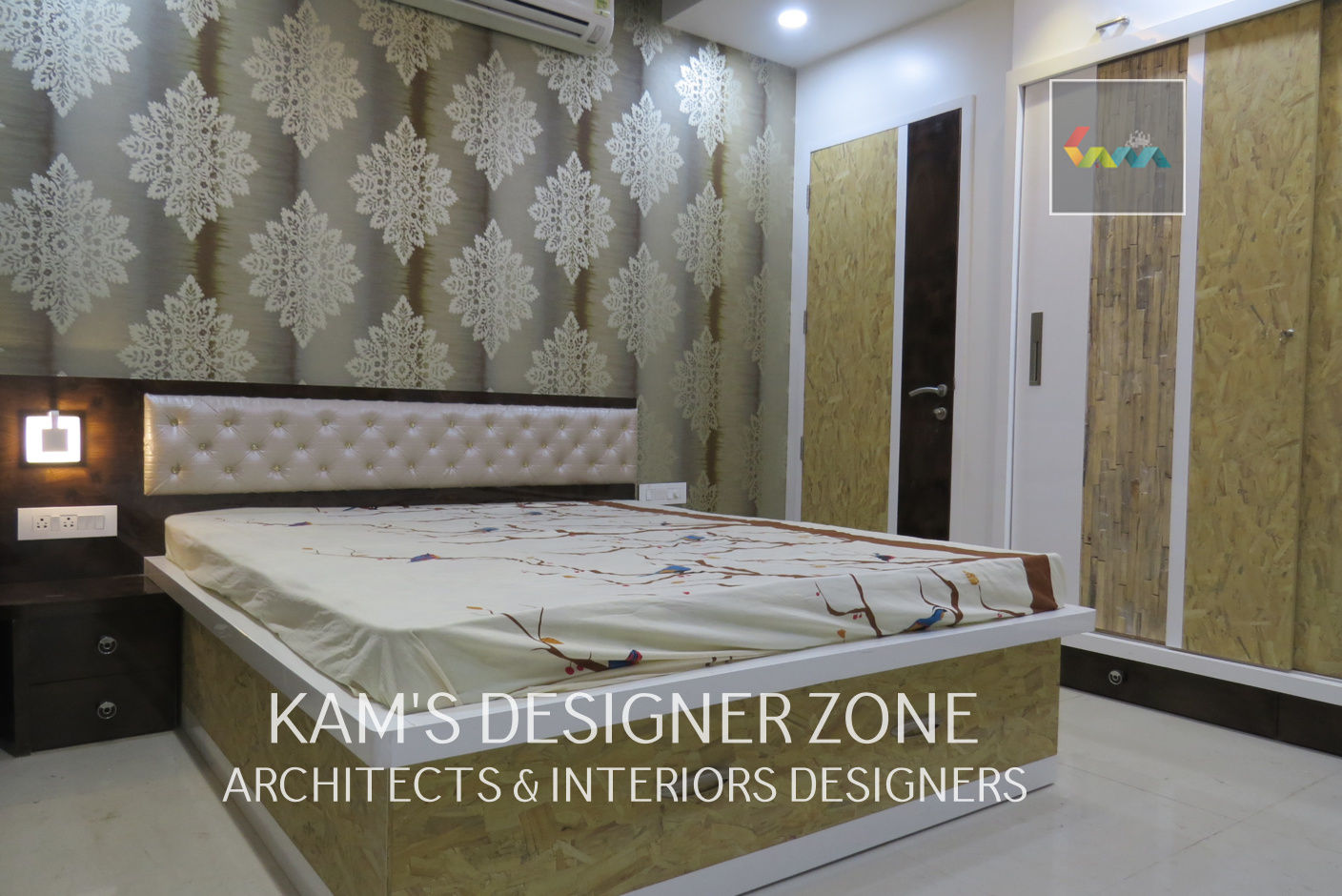 Home Interior Design for PREETI AGARWAL, KAMS DESIGNER ZONE KAMS DESIGNER ZONE غرفة نوم