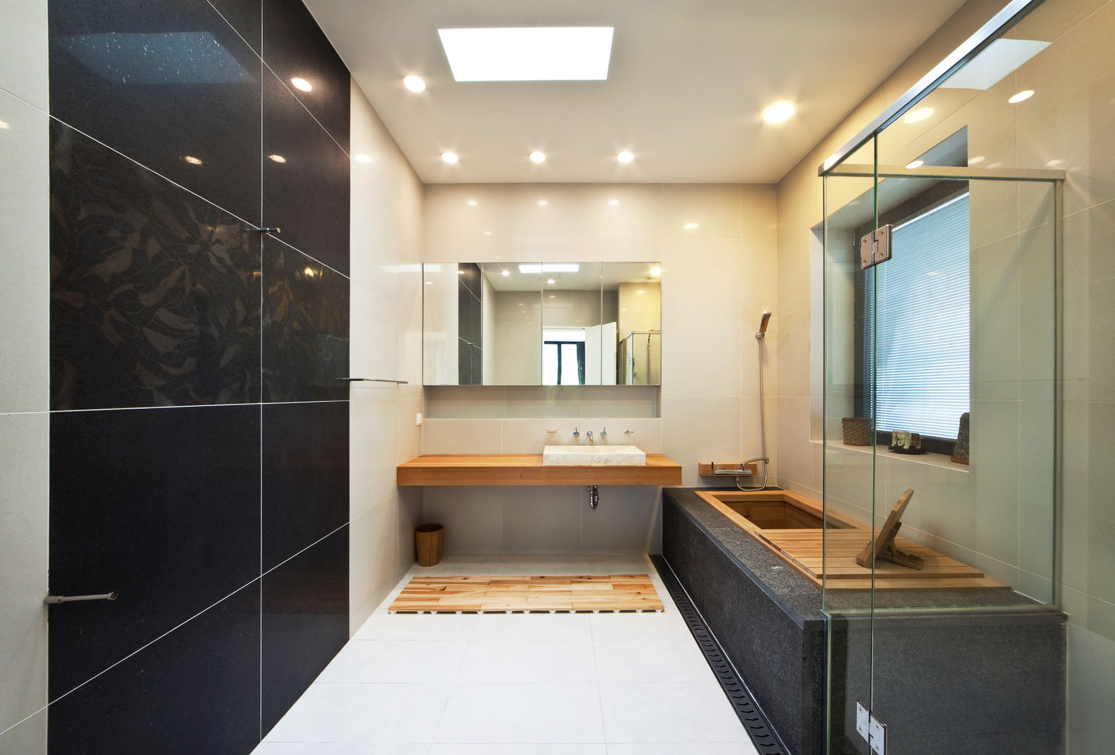 평창동 단독주택 1 _ The Elim, (주)건축사사무소 모도건축 (주)건축사사무소 모도건축 Modern style bathrooms Tiles