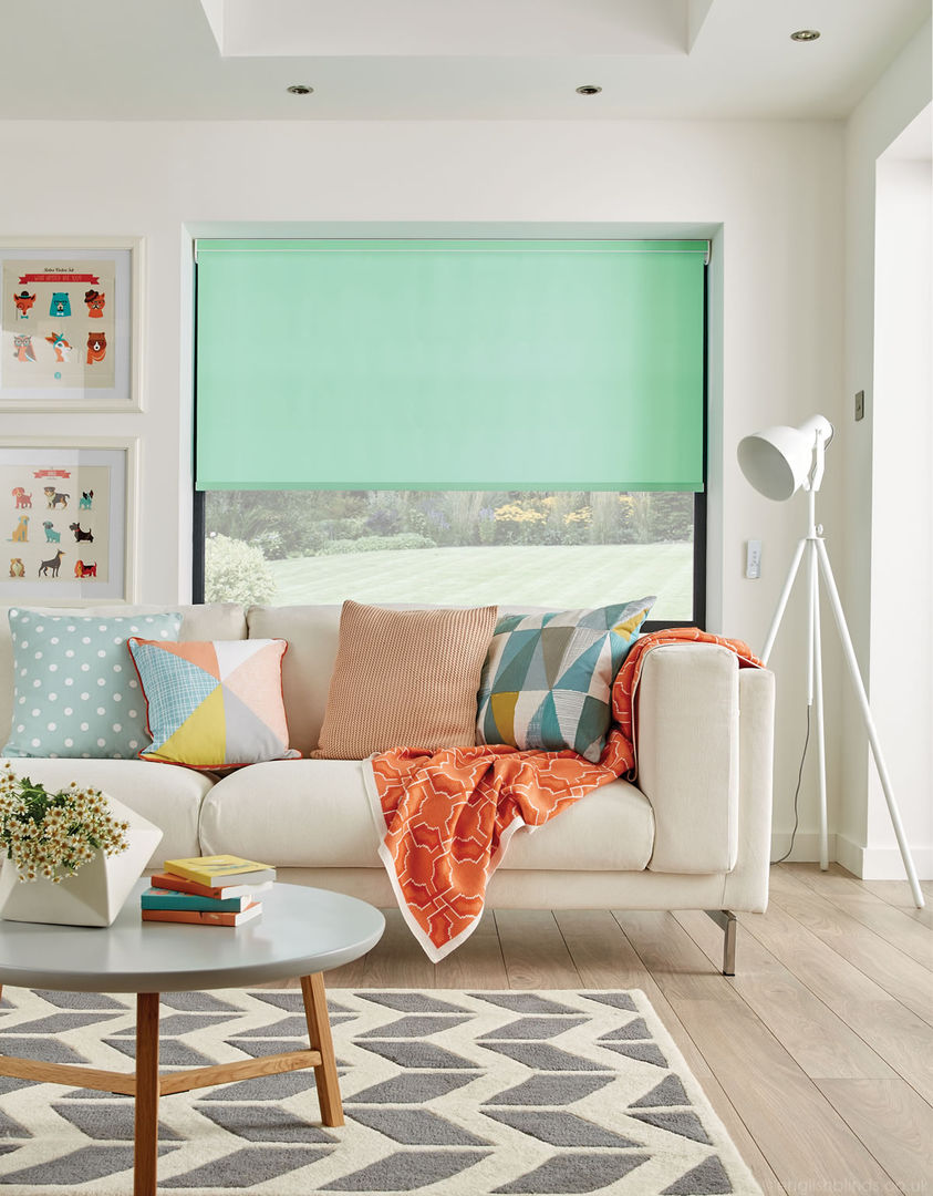 Mint Green Living Room Roller Blinds English Blinds 모던스타일 거실 직물 황색 / 골드 액세서리 & 장식