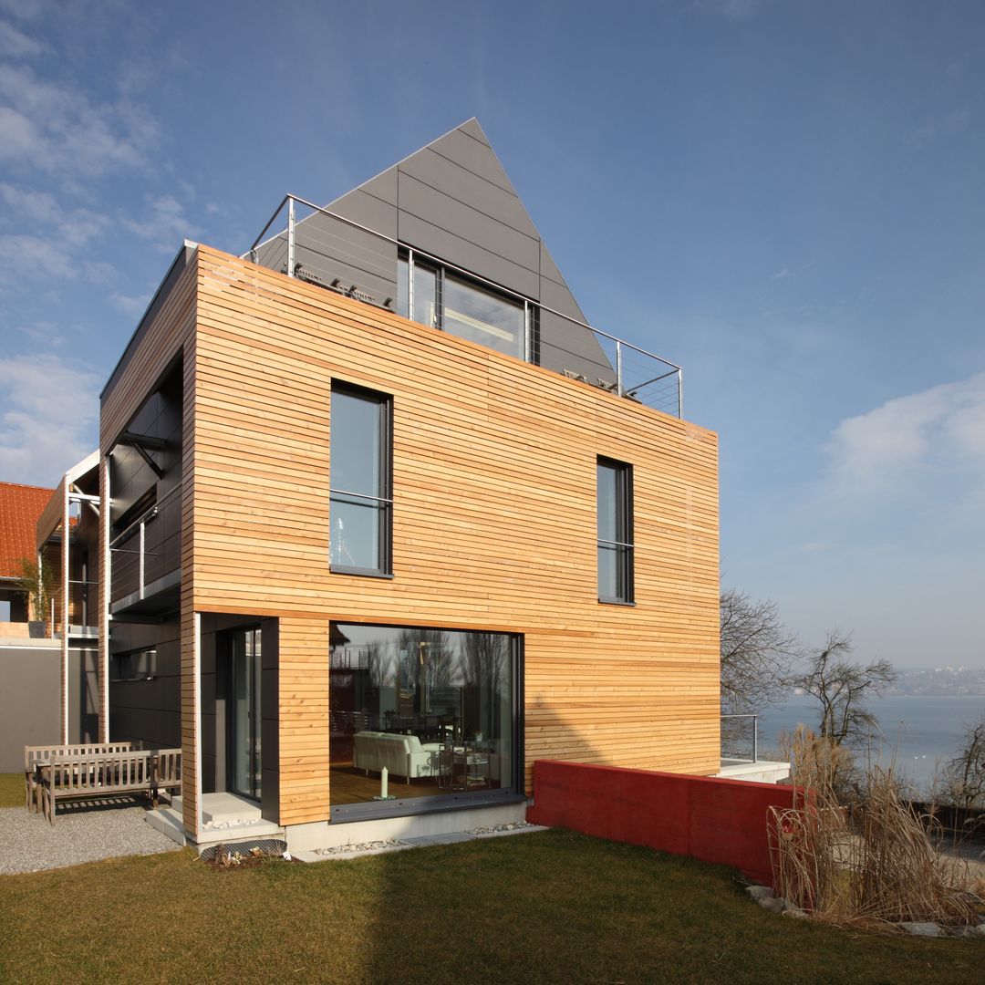 HAUS AM BODENSEE, ARCHITEKTEN GECKELER ARCHITEKTEN GECKELER Case moderne Legno Effetto legno