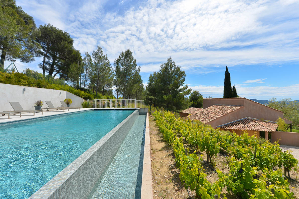 Réinvention / La Cadière d'Azur , Atelier Jean GOUZY Atelier Jean GOUZY Mediterranean style pool