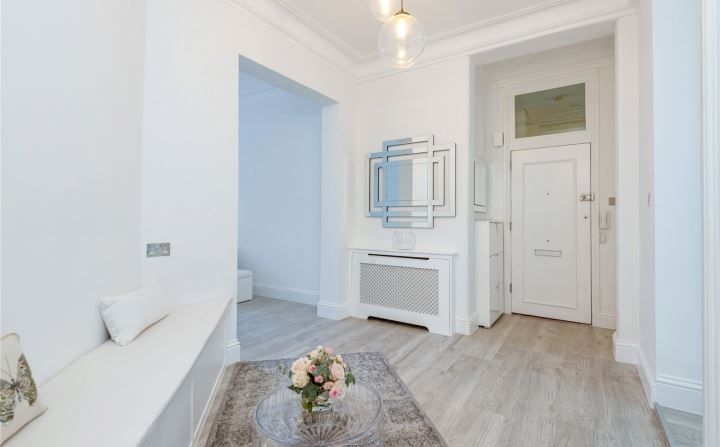 Hallway Entrance Patience Designs Studio Ltd Modern Corridor, Hallway and Staircase rug,mirror,lighting,door,entrance,radiator