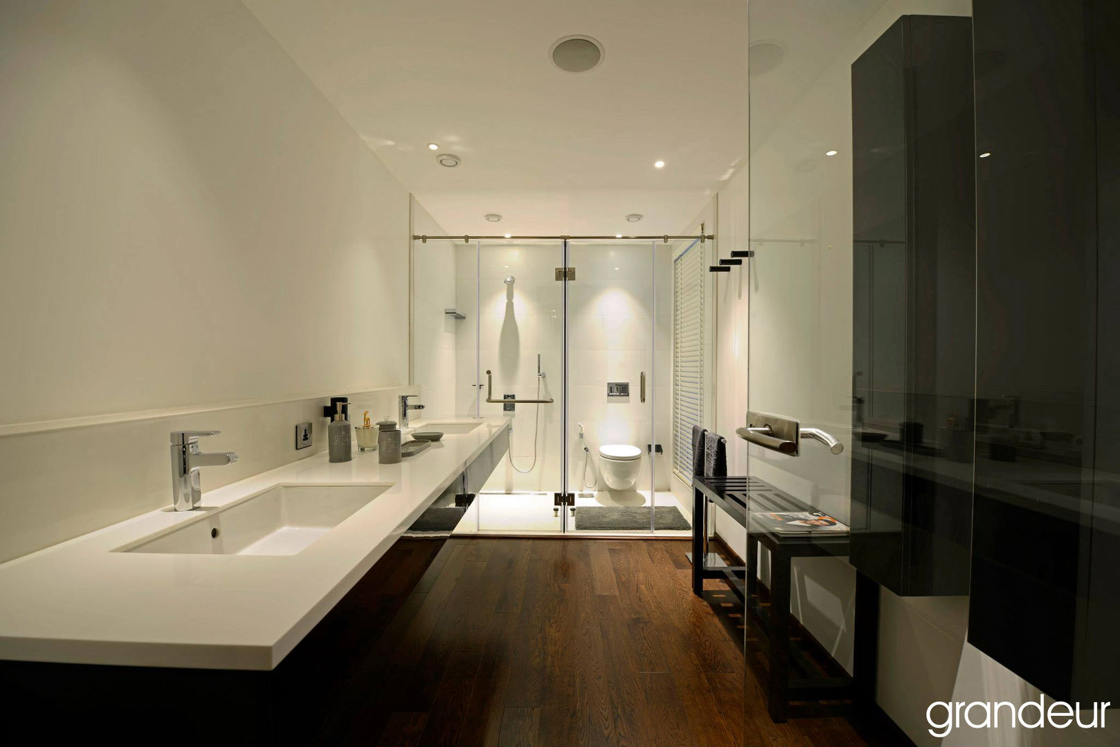 Villas, Grandeur Interiors Grandeur Interiors Modern style bathrooms
