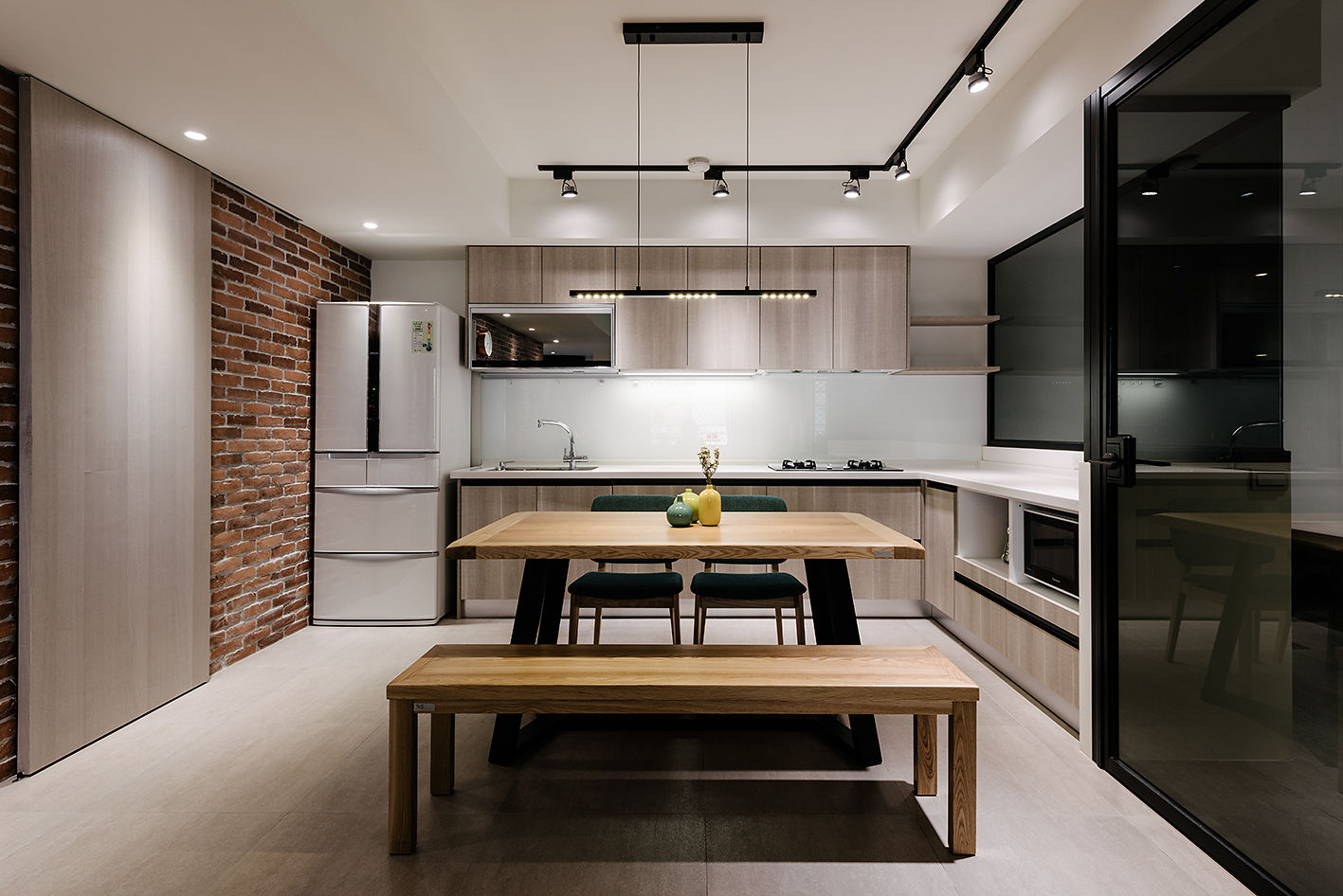 永和江宅, 隹設計 ZHUI Design Studio 隹設計 ZHUI Design Studio Eclectic style kitchen