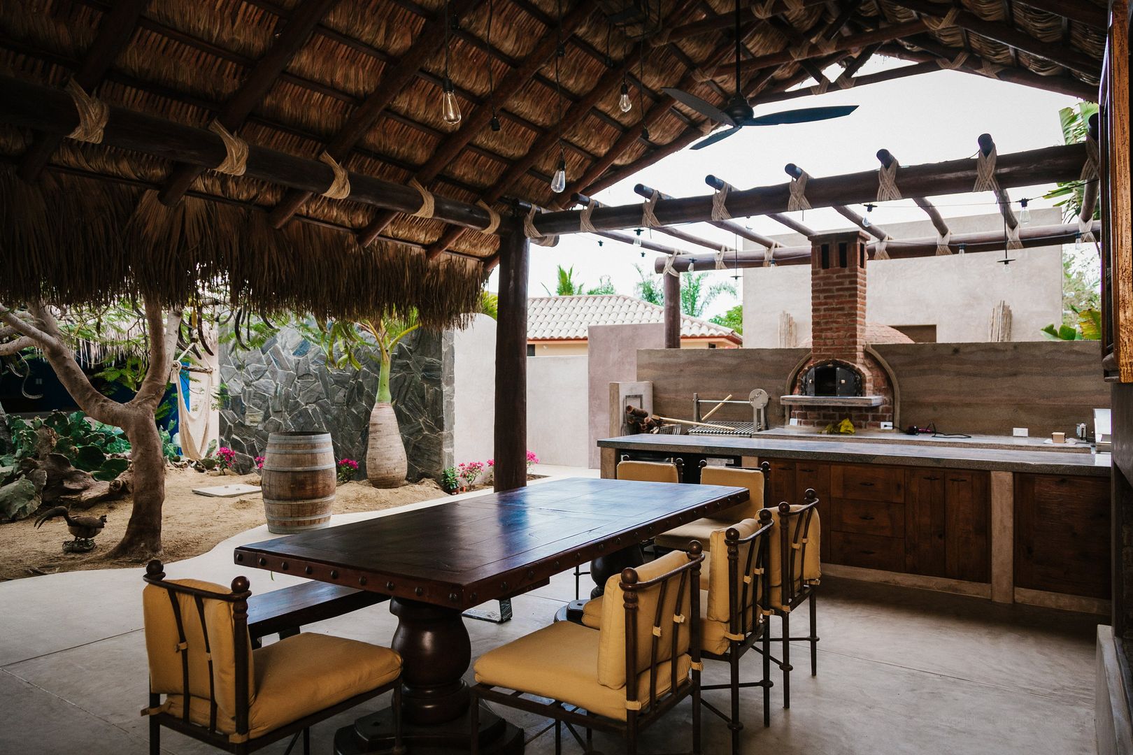 CASA AGUA LUNA, HA Arquitectos HA Arquitectos Eclectic style dining room