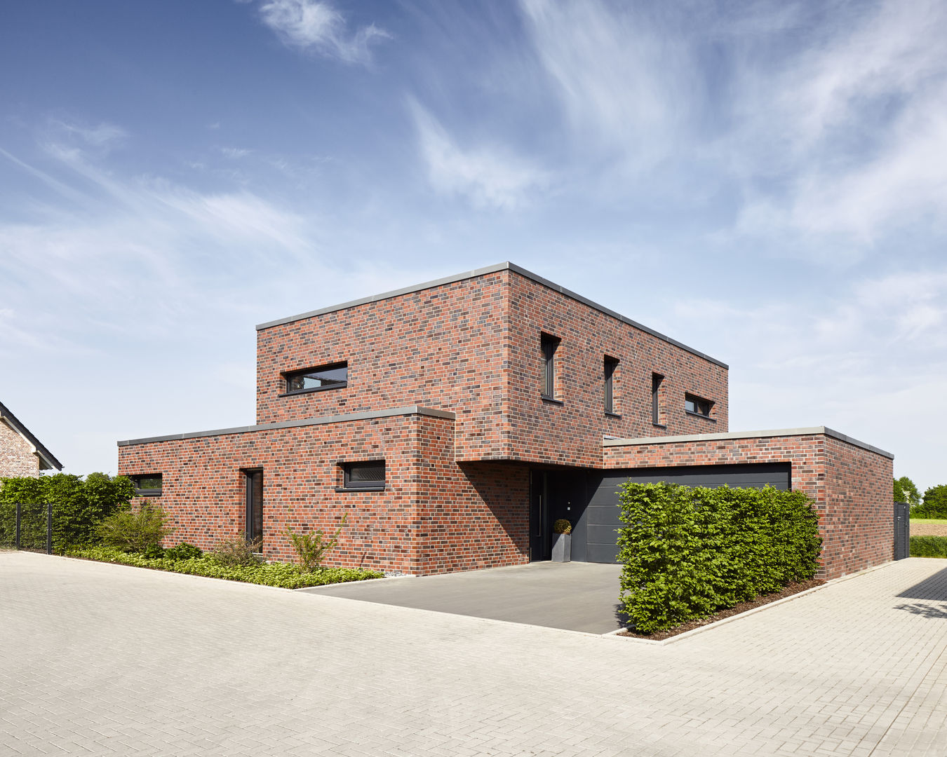 Einfamilienhaus in Schwalmtal bei Mönchengladbach, Fourmove Architekten Fourmove Architekten 現代房屋設計點子、靈感 & 圖片