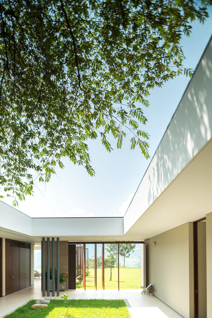 Casa La Siria, toroposada arquitectos sas toroposada arquitectos sas Garden