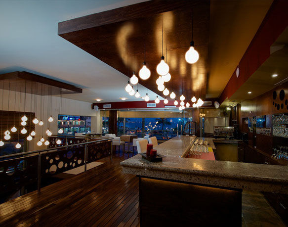 Proyecto de wine bar y vinoteca diseñado por arquitectos en Monterrey ...