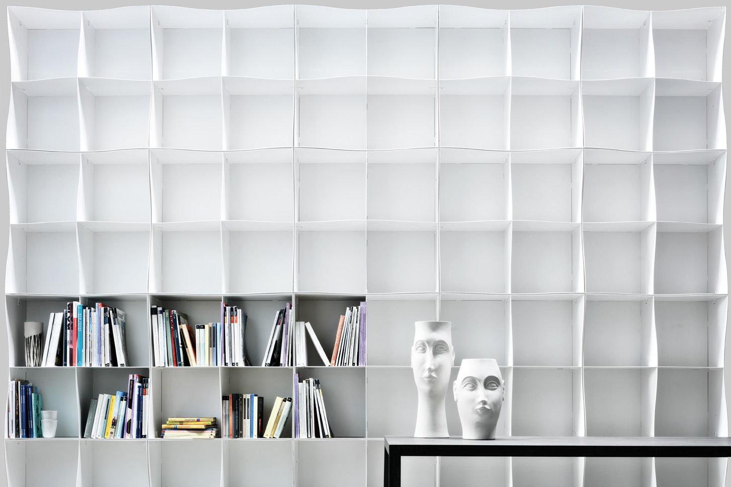 Iron-ic modular metal bookcase, Ronda Design Ronda Design Industrial style living room