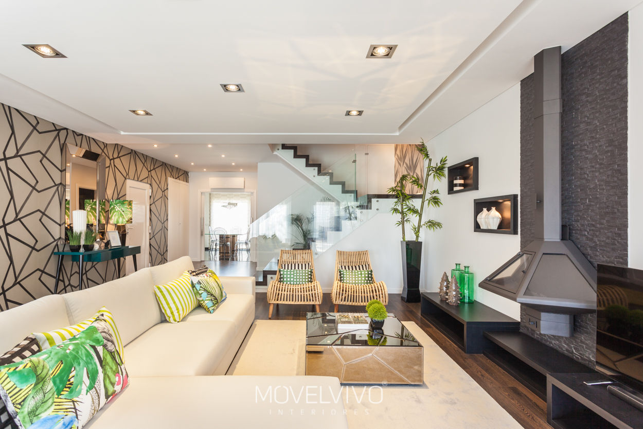 Summer Fresh House homify Mediterranean style living room