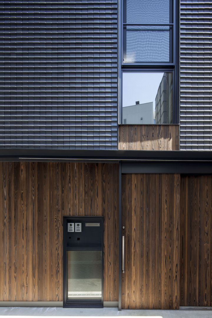 六本木の庫裡, abanba inc. abanba inc. Casas estilo moderno: ideas, arquitectura e imágenes Madera Acabado en madera