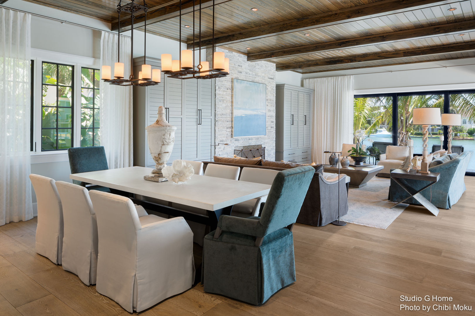 Studio G & Steve Murray | Paradise on S. Bay | Sarasota, FL, Chibi Moku Architectural Films Chibi Moku Architectural Films Modern Dining Room Wood-Plastic Composite