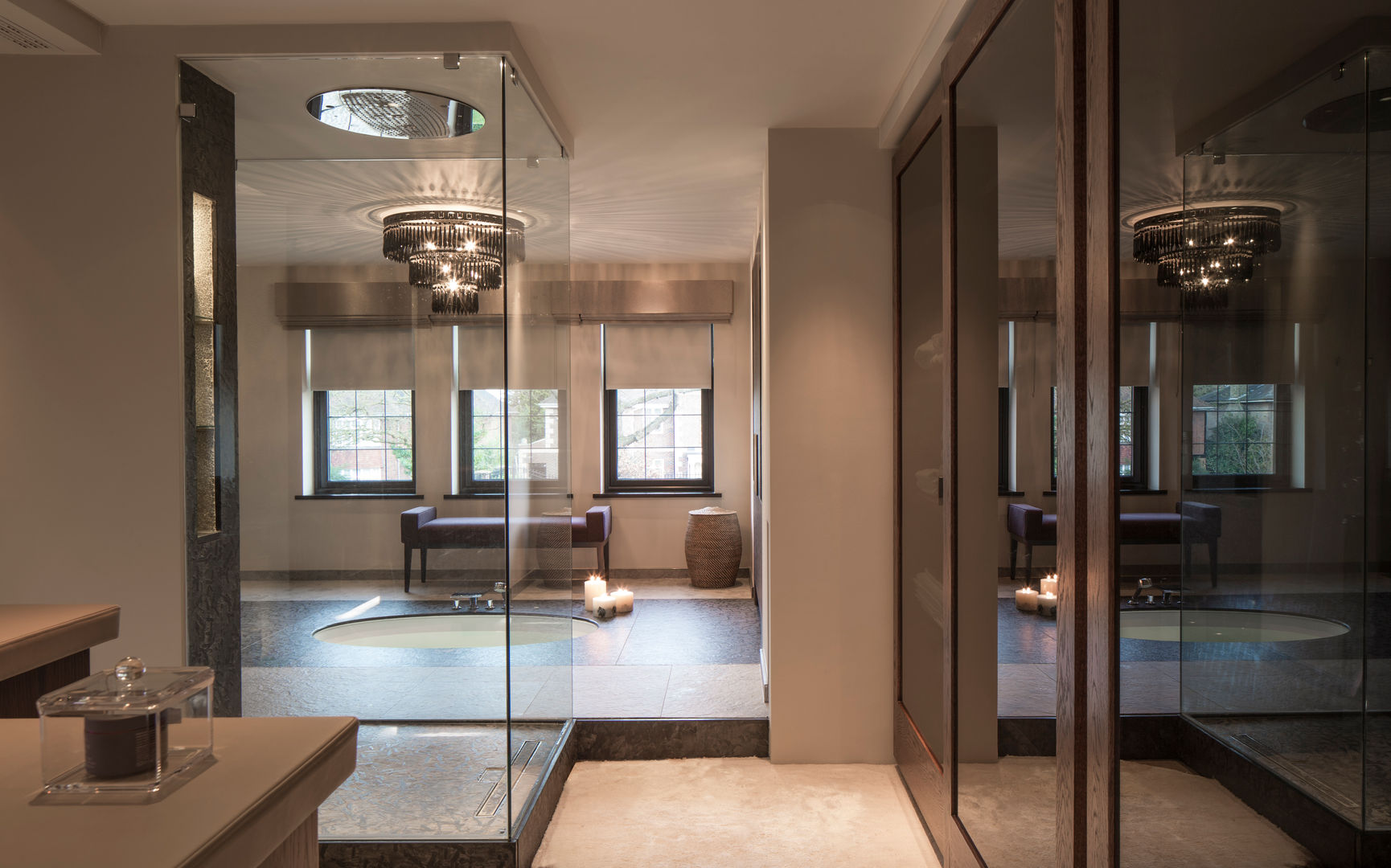 Broad Walk Master Bathroom Roselind Wilson Design Moderne badkamers interior design,luxury,sunken bath,black chandelier,chandelier,natural stone,luxury bathroom,beige,glazed screen shower