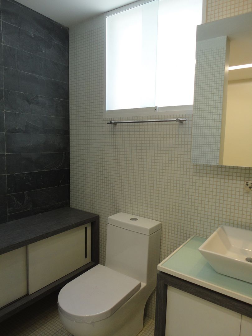Casa en El Hatillo, MARATEA estudio MARATEA estudio Minimalist bathroom