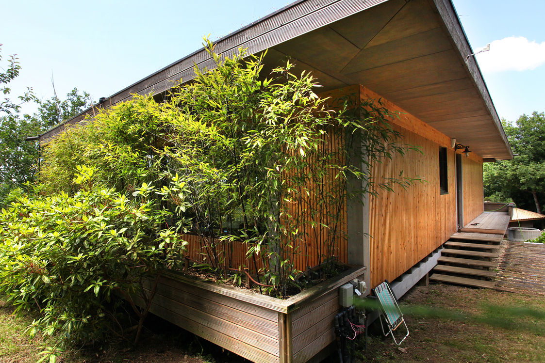 RUSTICASA | Casa do Brezo em Paredes de Coura, RUSTICASA RUSTICASA Casas de madeira Madeira Acabamento em madeira casa,Casa Pré-fabricada,casa de madeira,madeira,exterior de madeira,parede de painéis de madeira,Rusticasa