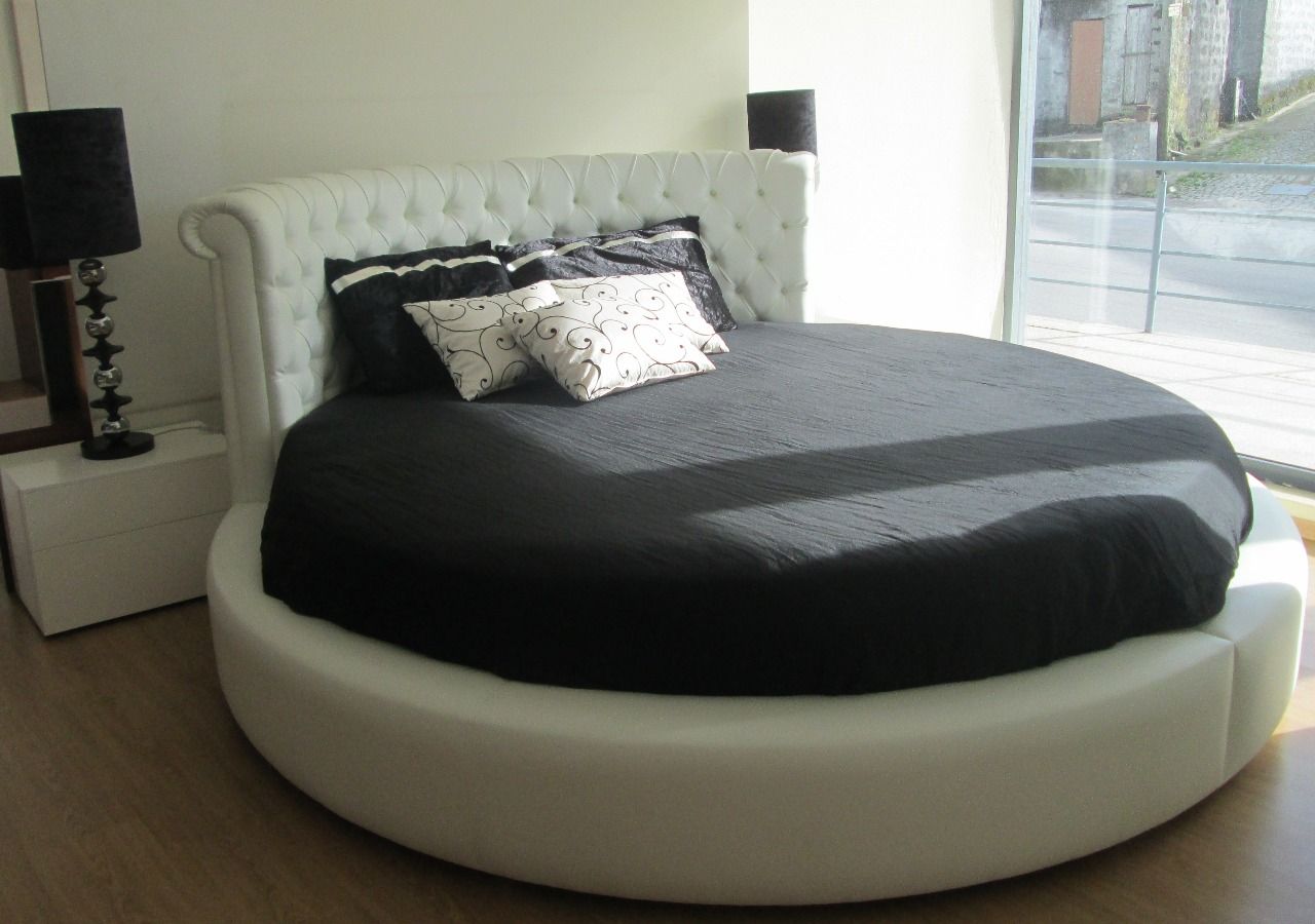 cama , Estofosvc Estofosvc Dormitorios de estilo moderno Sintético Marrón Camas y cabeceras