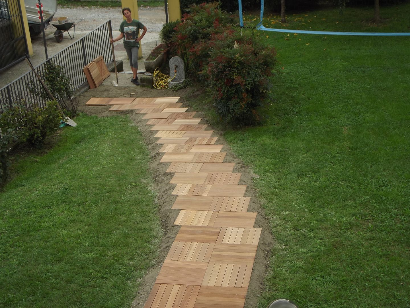 Pavimento in legno per esterno - vialetto d'accesso, ONLYWOOD ONLYWOOD สวน