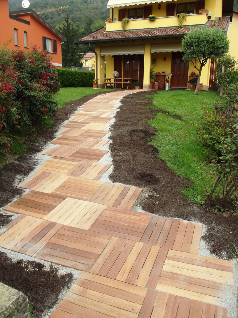 Pavimento in legno per esterno - vialetto d'accesso, ONLYWOOD ONLYWOOD Jardines de estilo asiático