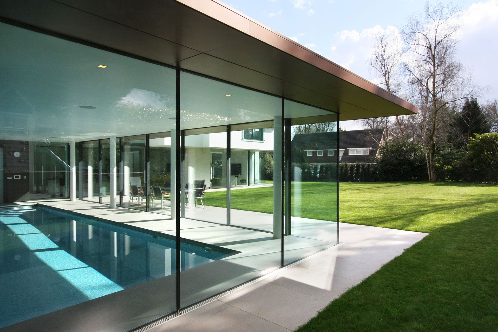 White House, 3s architects and designers ltd 3s architects and designers ltd Casas modernas