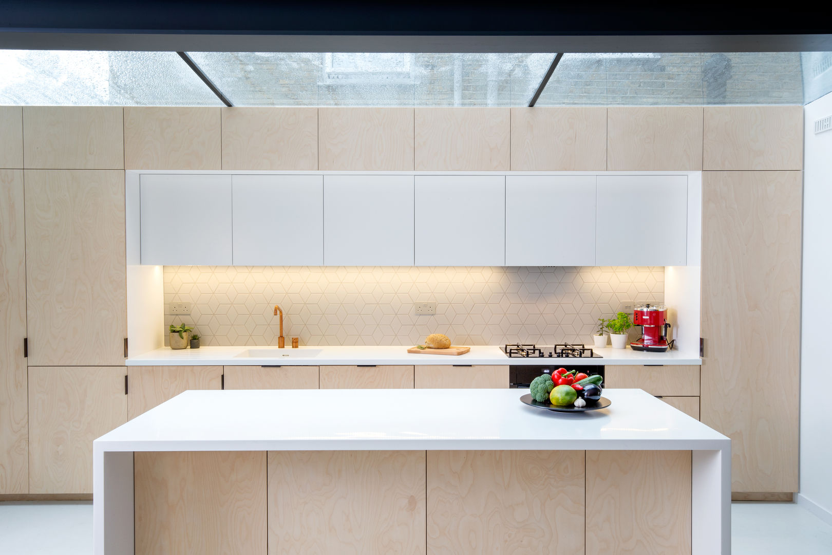 Hackney Flat P1, CCASA Architects CCASA Architects Modern kitchen Plywood