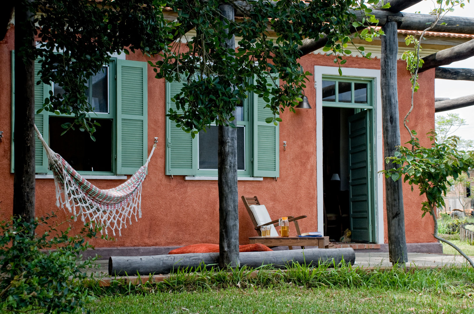 Fazenda Palmares - Ampliação, CABRAL Arquitetos CABRAL Arquitetos Rumah Gaya Country