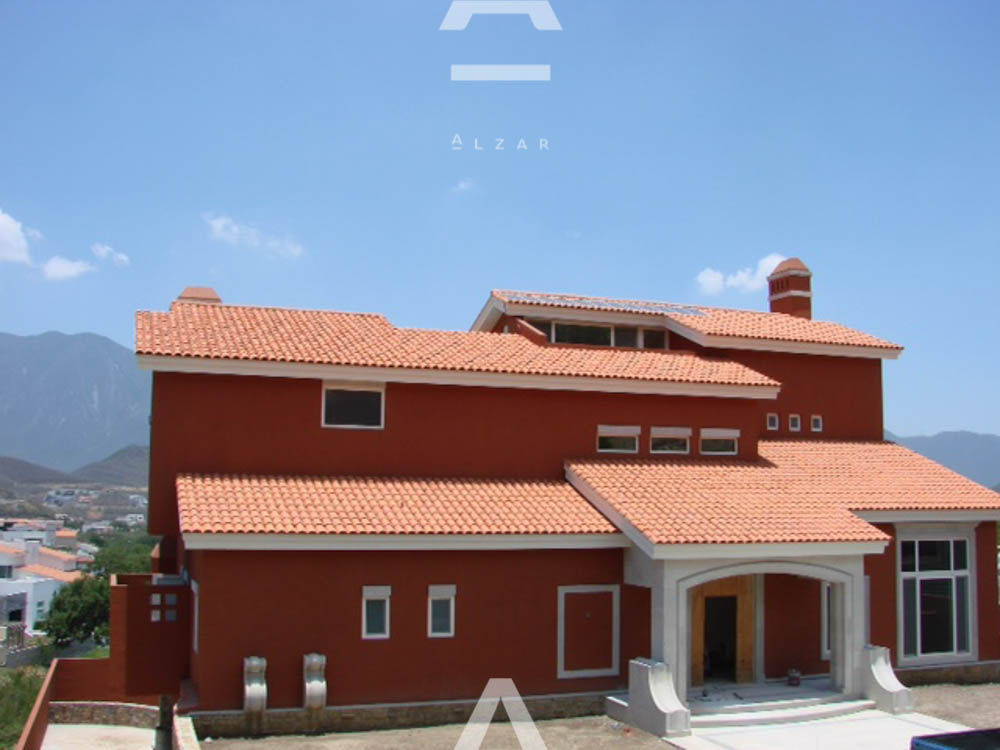 Sierra Alta, Álzar Álzar Casas de estilo rústico