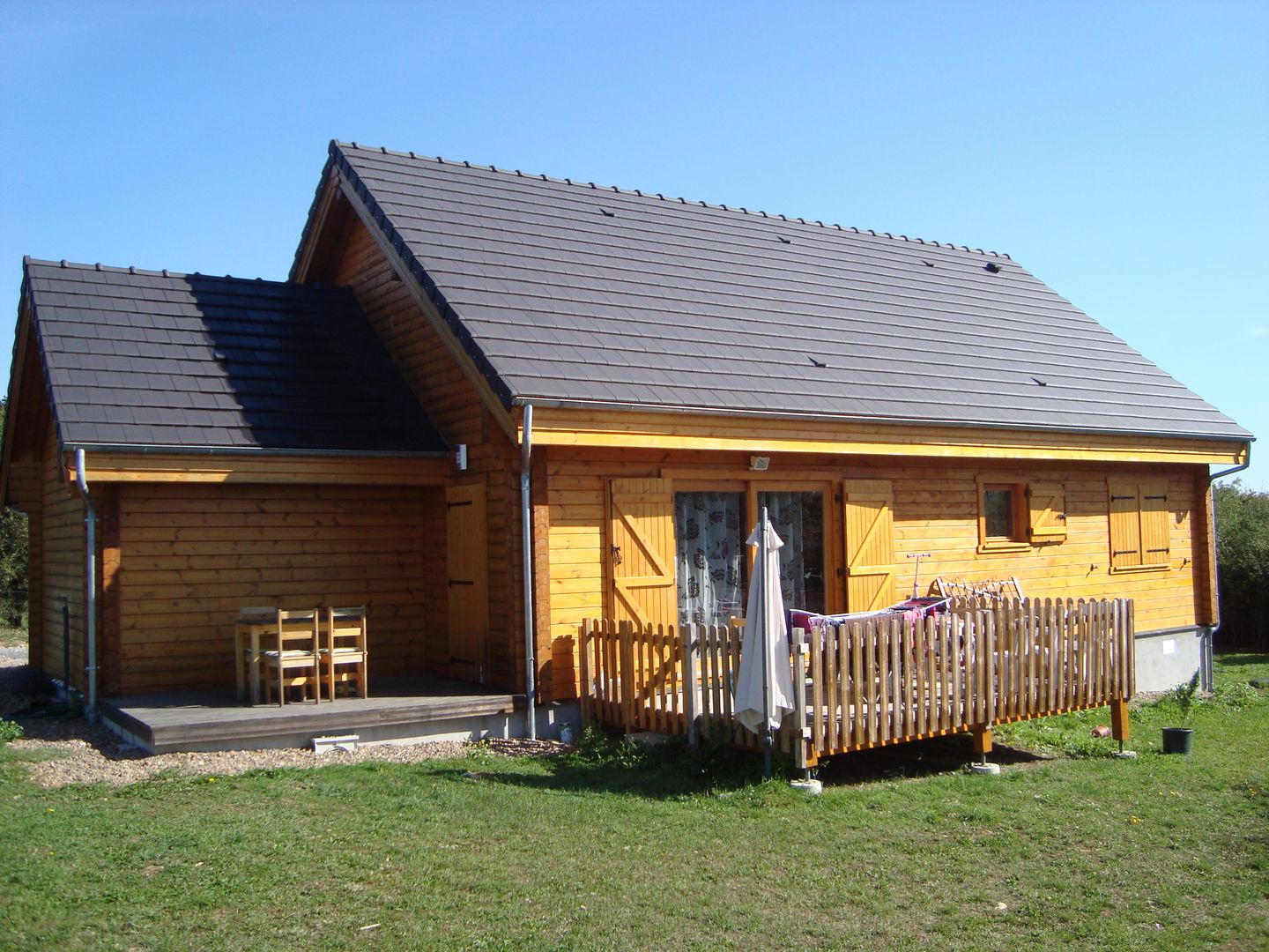 RUSTICASA | 100 projetos | França + Benelux, RUSTICASA RUSTICASA Wooden houses Solid Wood Multicolored