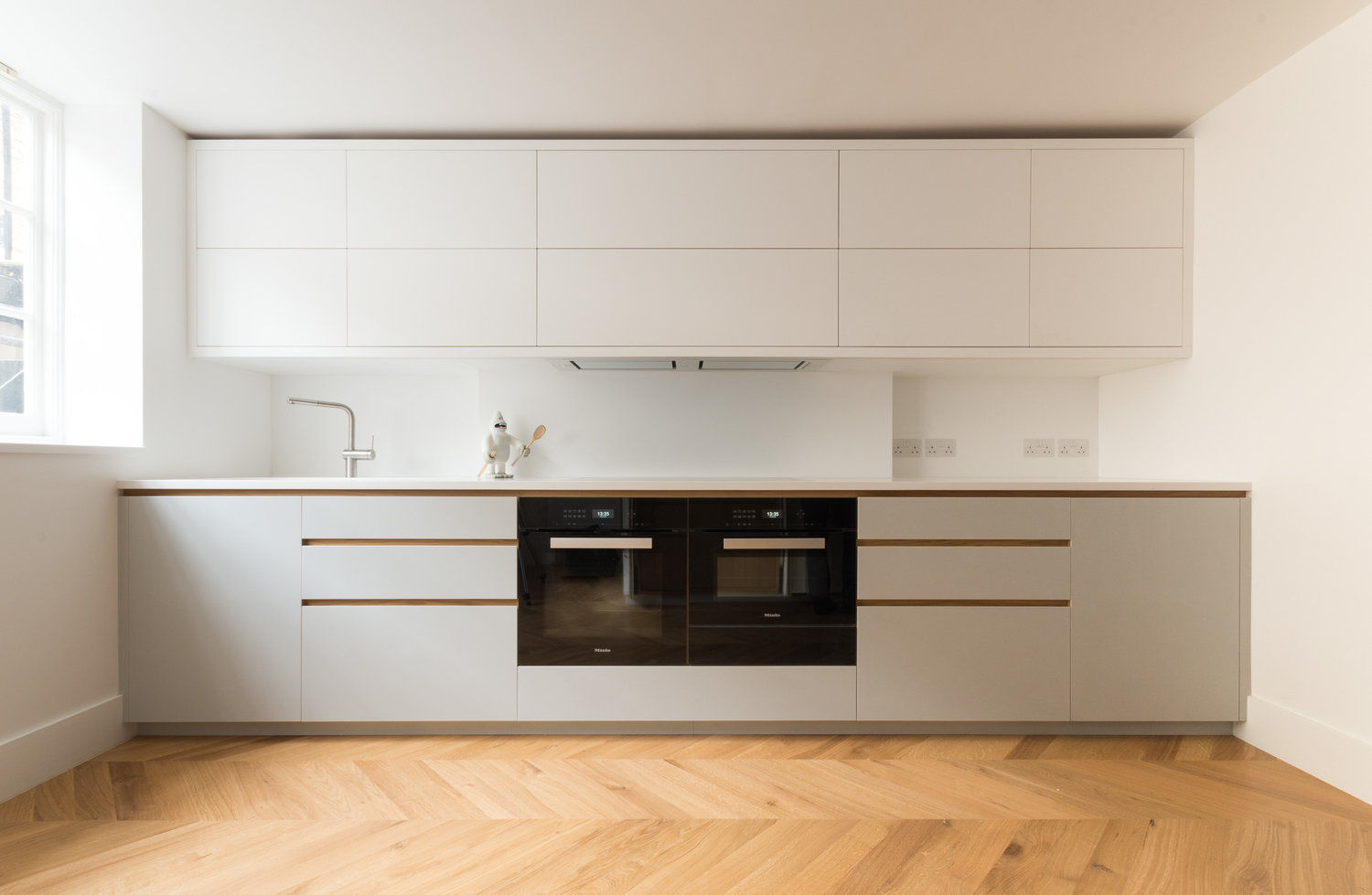 Graham Terrace Kitchen Powell Picano Cocinas de estilo minimalista