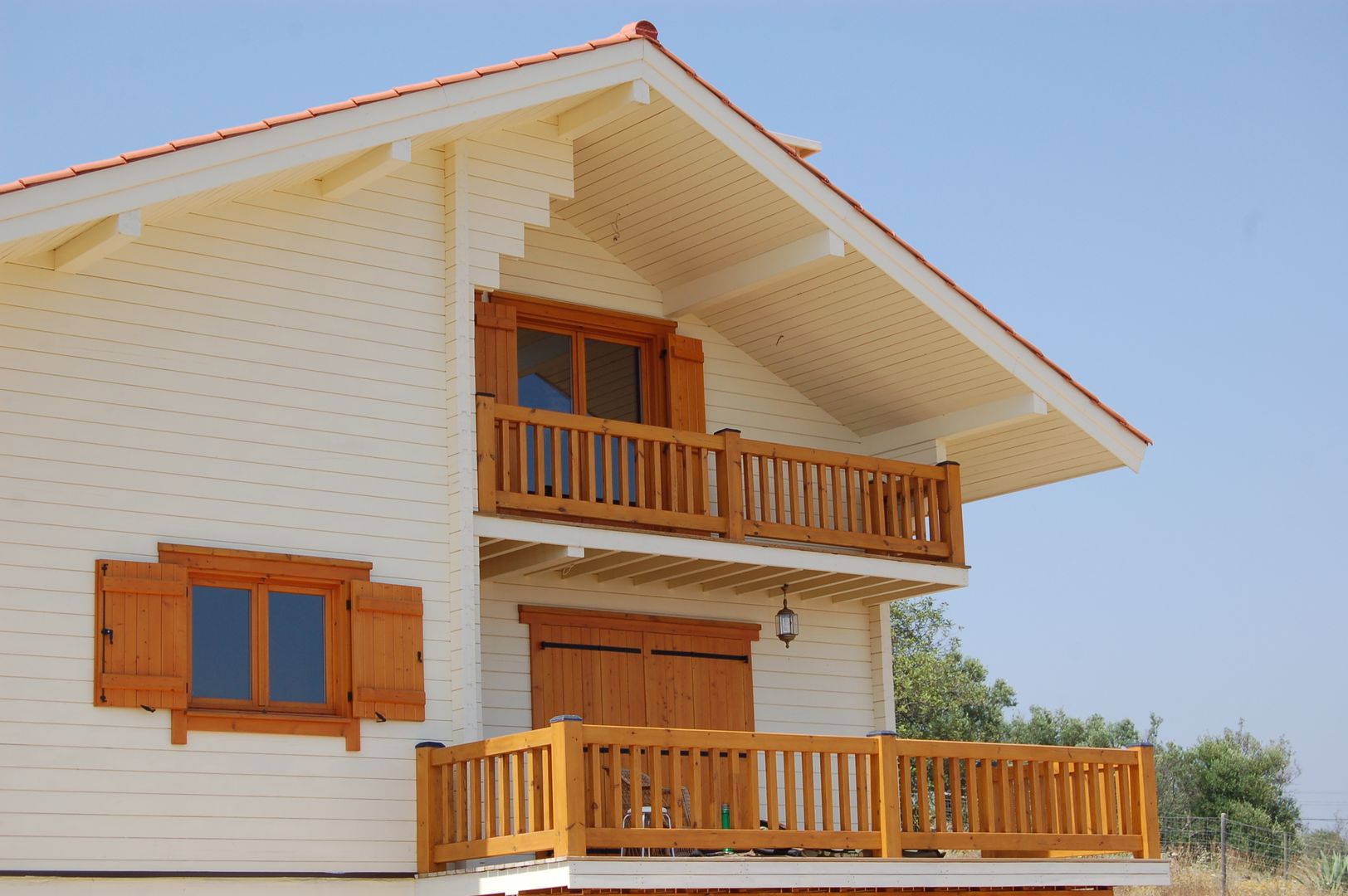 RUSTICASA | 100 projetos | Portugal + Espanha, RUSTICASA RUSTICASA Wooden houses Solid Wood Multicolored