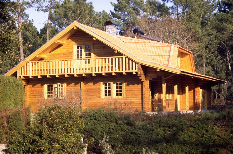 RUSTICASA | 100 projetos | Portugal + Espanha, RUSTICASA RUSTICASA Wooden houses Solid Wood Multicolored