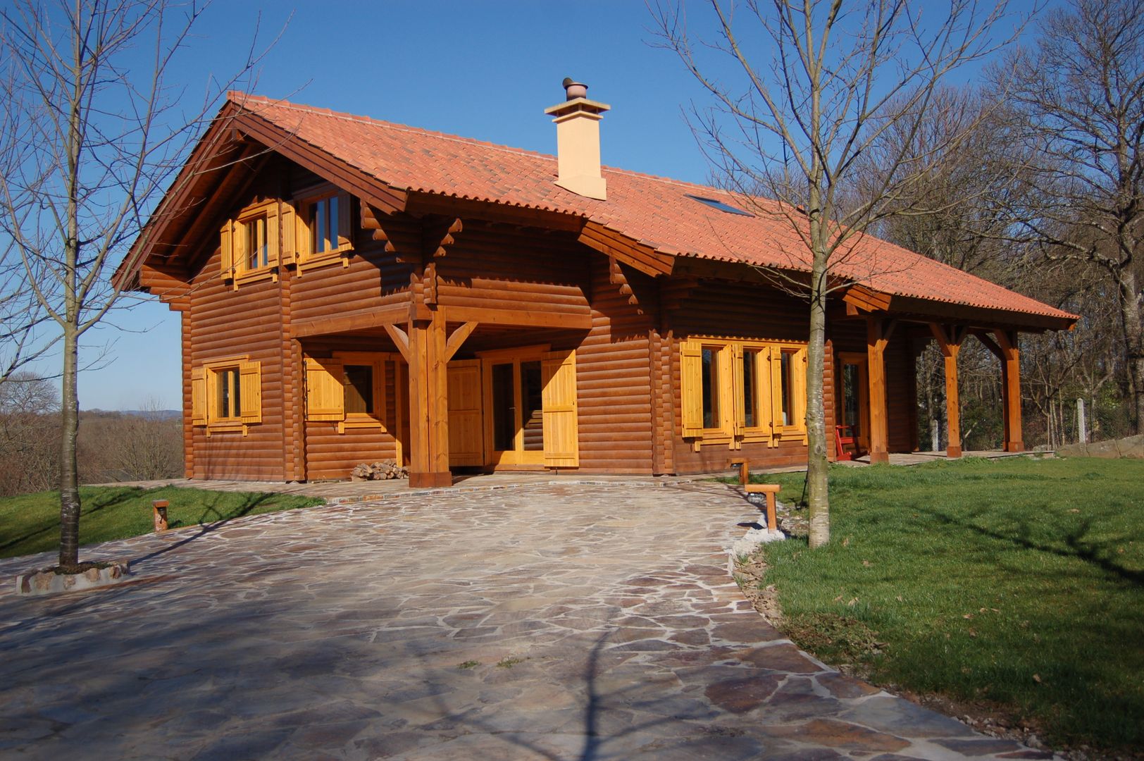 RUSTICASA | 100 projetos | Portugal + Espanha, RUSTICASA RUSTICASA Wooden houses ٹھوس لکڑی Multicolored