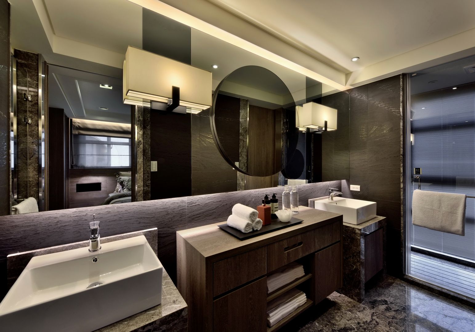 Posamo Garage, 十邑設計 王勝正 Posamo Design 十邑設計 王勝正 Posamo Design Eclectic style bathroom Marble