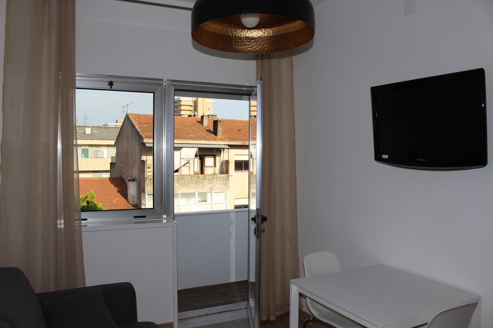 REMODELAÇÃO DE APARTAMENTO T1 NA BAIXA DO PORTO, OCCO OCCO