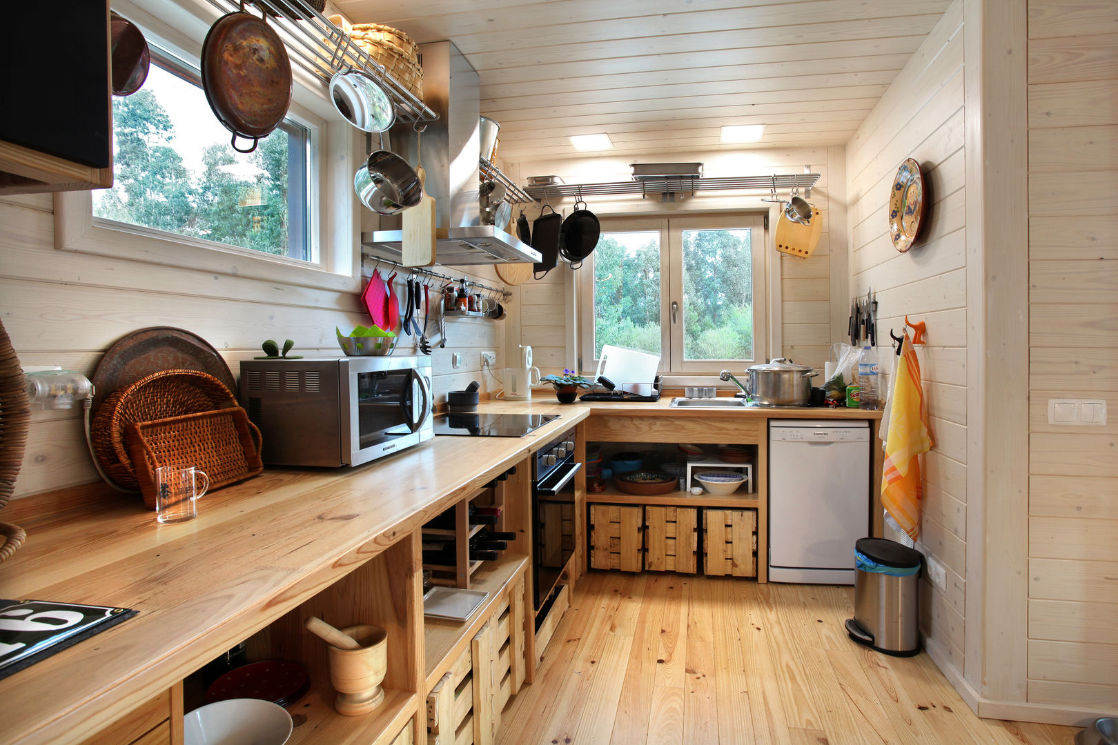 RUSTICASA | Casa "Reciclada" em Vila Nova de Cerveira, RUSTICASA RUSTICASA Kitchen units Wood Wood effect