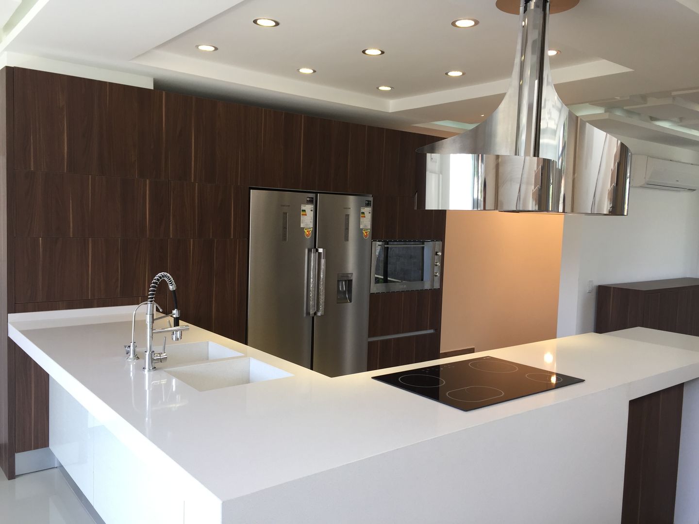 Proyecto Cocina ULTRA Valencia, Grupo Madea Grupo Madea Kitchen Storage