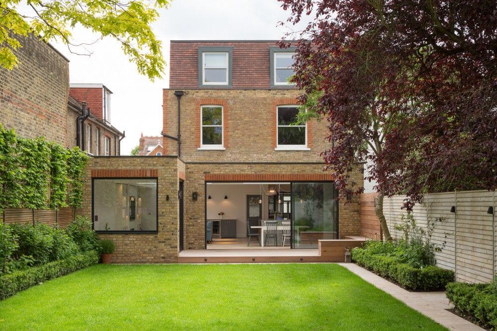 Garden Fraher and Findlay 모던스타일 정원 lawn,living roof,nature,patio,open living,natural light,light wells,grass,garden,borders,glass doors,sliding doors