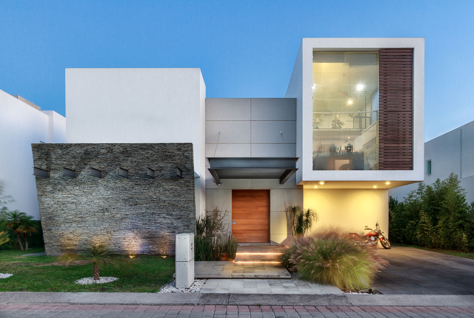 homify Modern houses