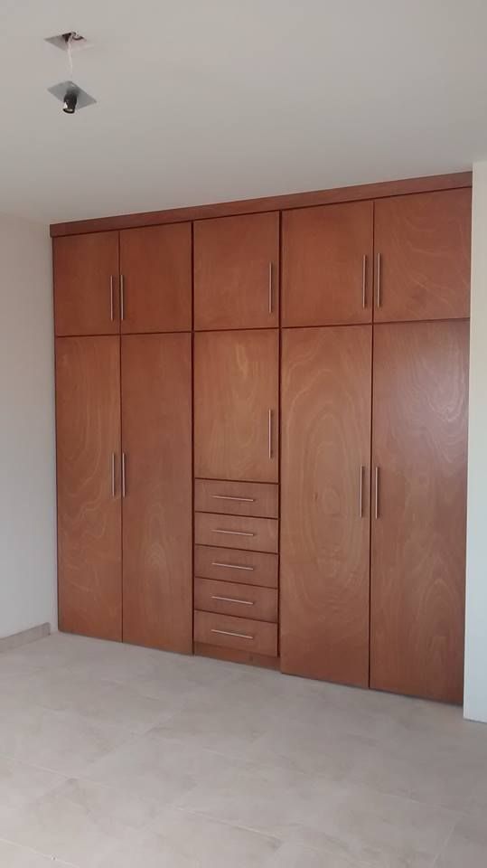 CLOSETS, DLR ARQUITECTURA/ DLR DISEÑO EN MADERA DLR ARQUITECTURA/ DLR DISEÑO EN MADERA Minimalist dressing room Wood Wood effect Storage