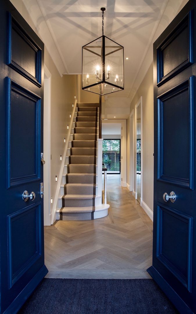 Barnes: Front Door & Entrance Hall homify Modern Corridor, Hallway and Staircase Hallway,Front door,stairs,lantern,double front doors,railings