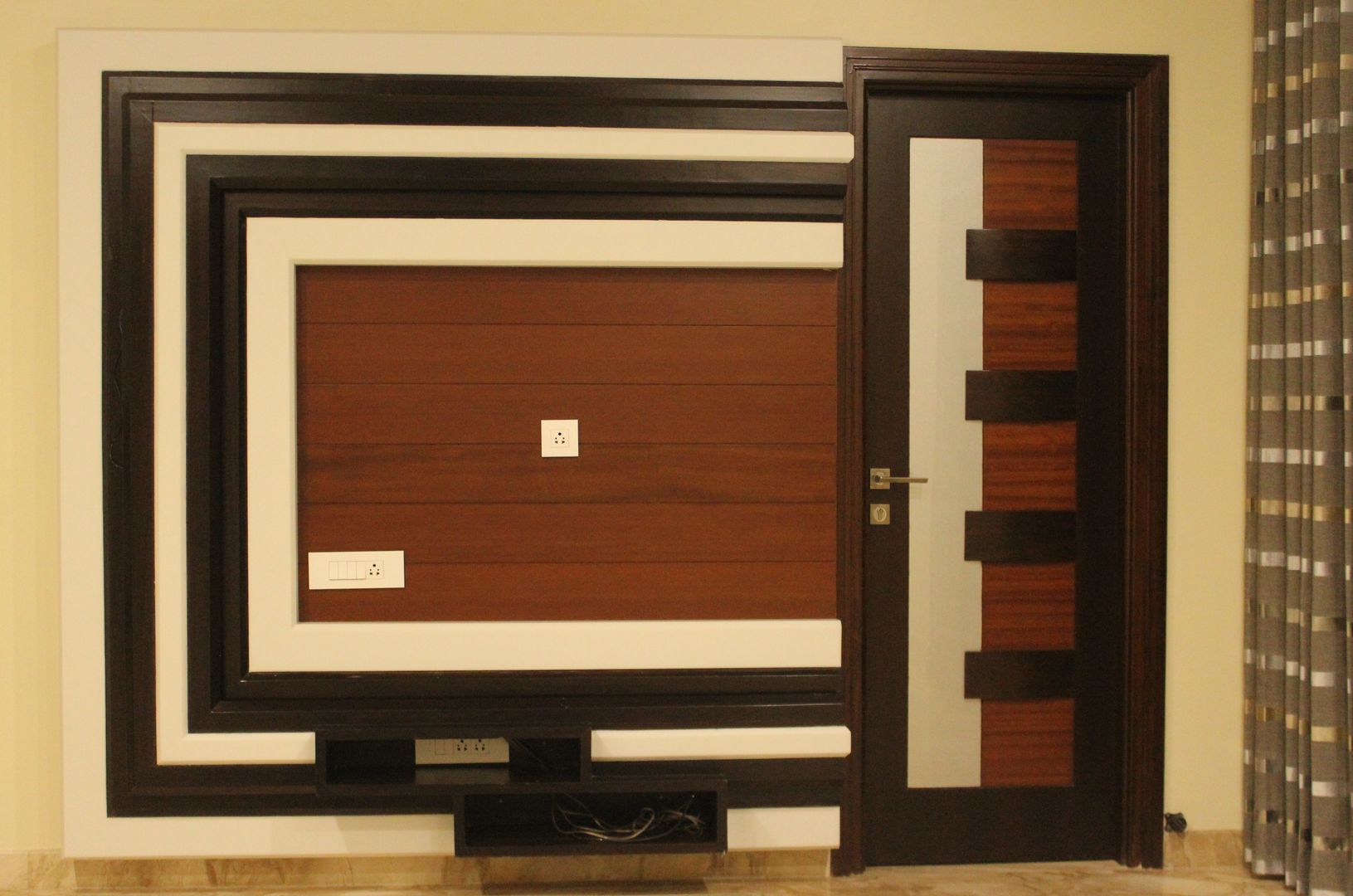 TV cabinet for the son's bedroom SA Architects Modern style bedroom Wood Wood effect Accessories & decoration