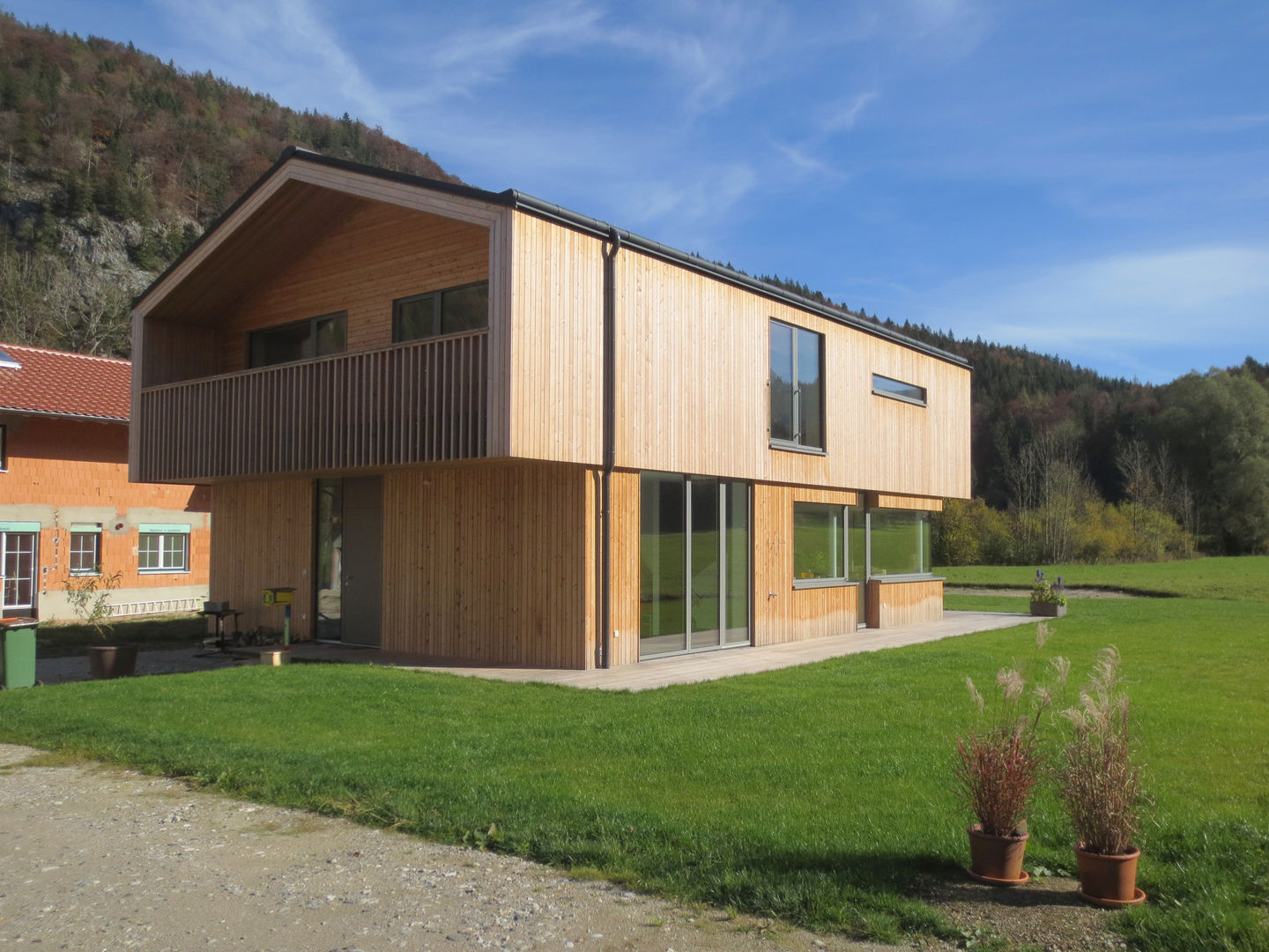 Einfamilienhaus Fuschl, illichmann-architecture illichmann-architecture منازل