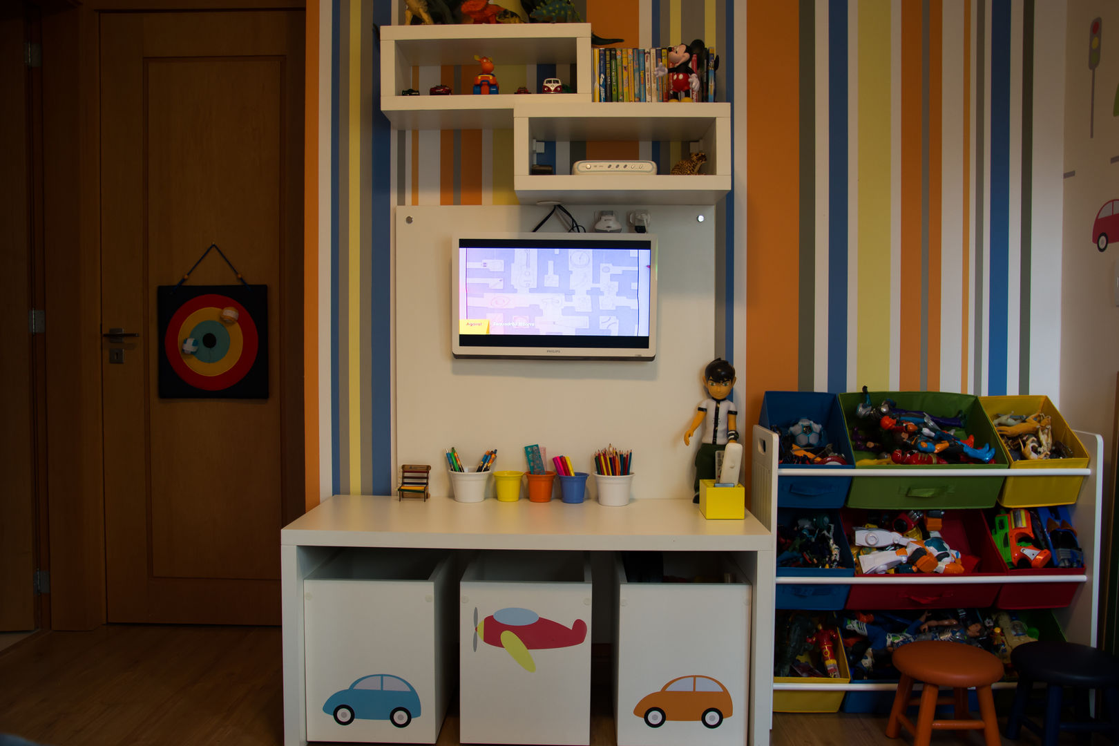 Quarto Infantil , arquiteta aclaene de mello arquiteta aclaene de mello Dormitorios infantiles modernos: Tablero DM