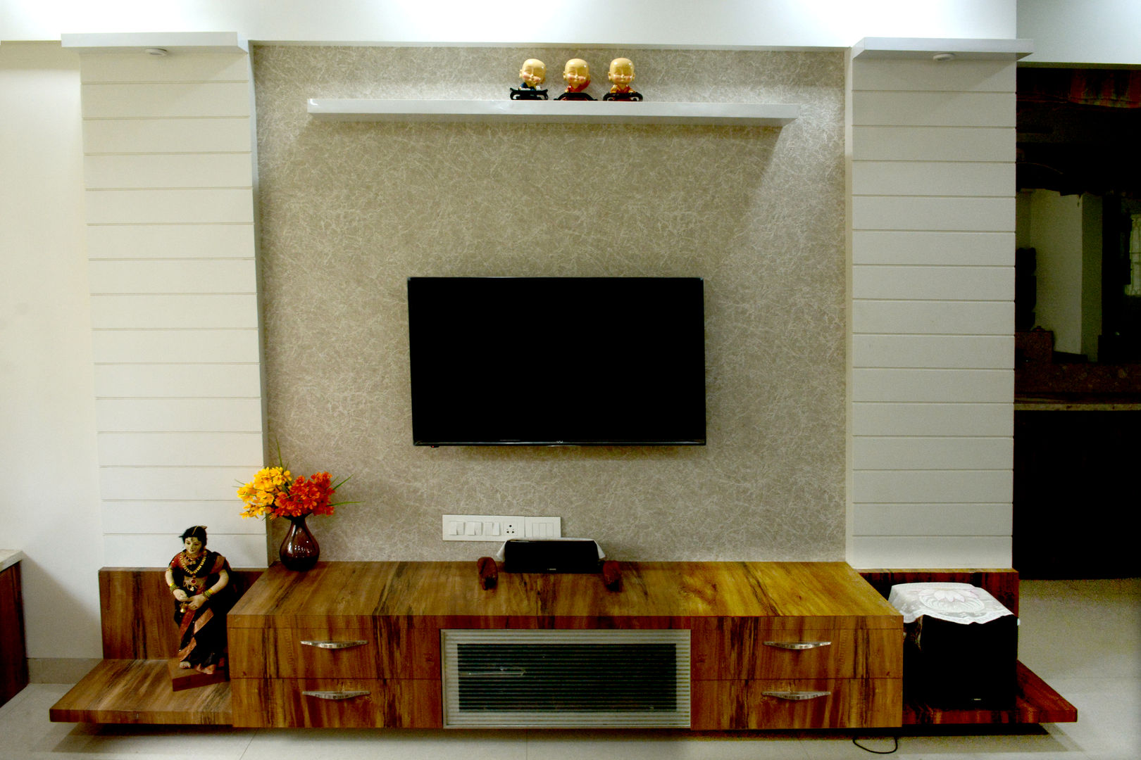 TV unit homify Modern living room