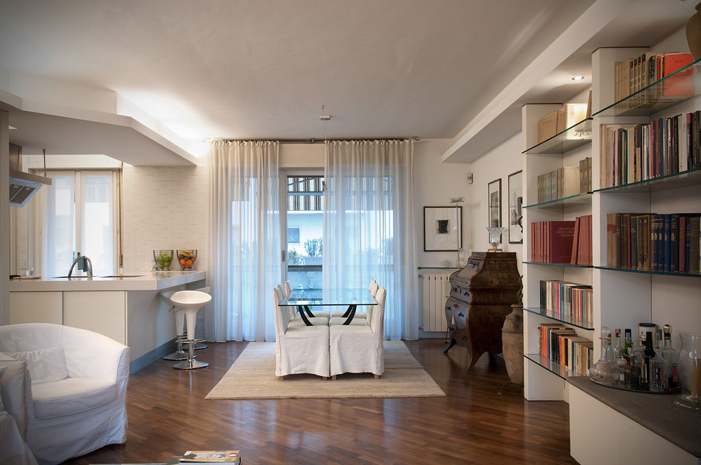 Flat Parade, Orsini Architects Orsini Architects Classic style dining room