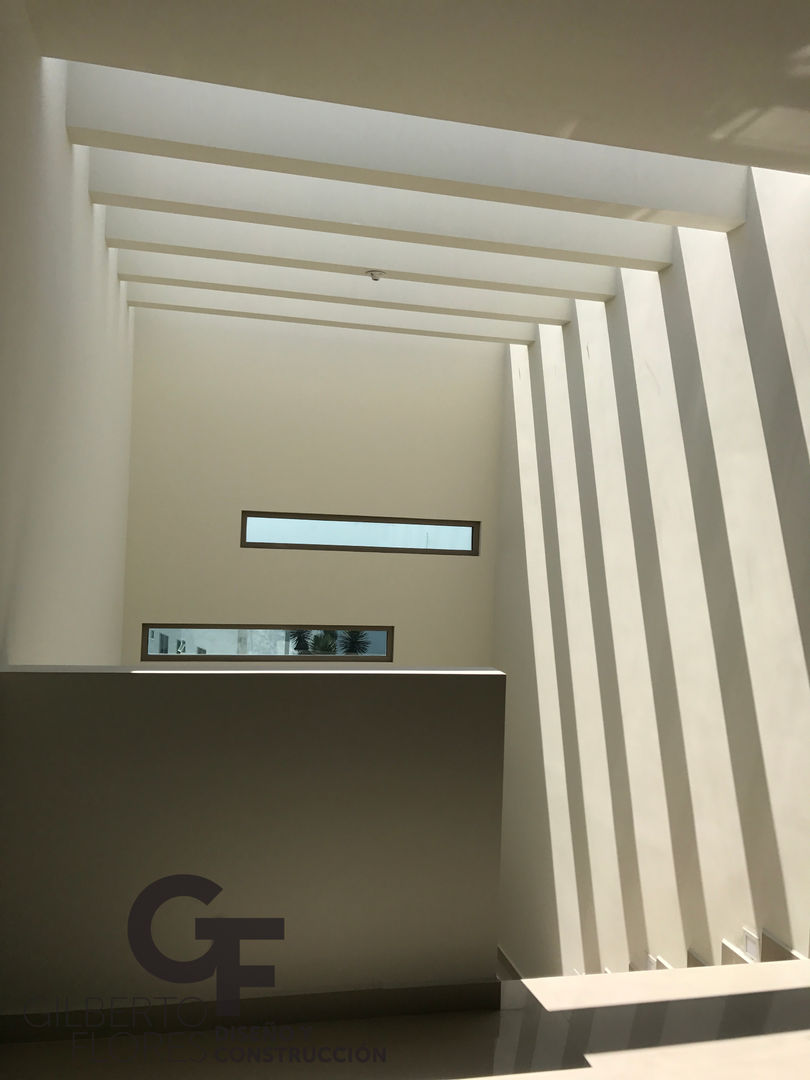 Cumbres Elite Premier, GF ARQUITECTOS GF ARQUITECTOS الممر الحديث، المدخل و الدرج