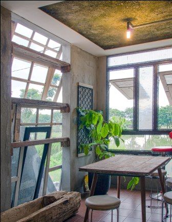 omah amoh, Gursiji studio & galeri Gursiji studio & galeri Rustic style study/office