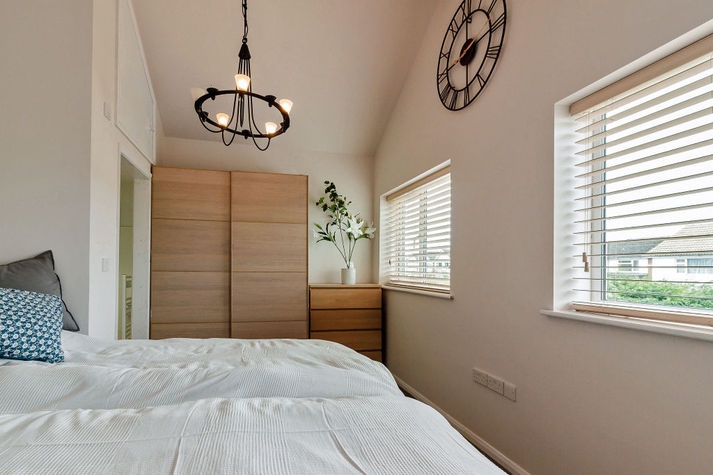 Master Bedroom dwell design Kamar Tidur Modern