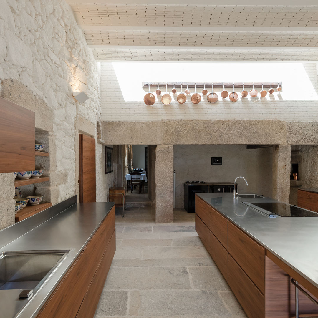 Hotel Paço de Vitorino, PROD Arquitectura & Design PROD Arquitectura & Design Rustic style kitchen