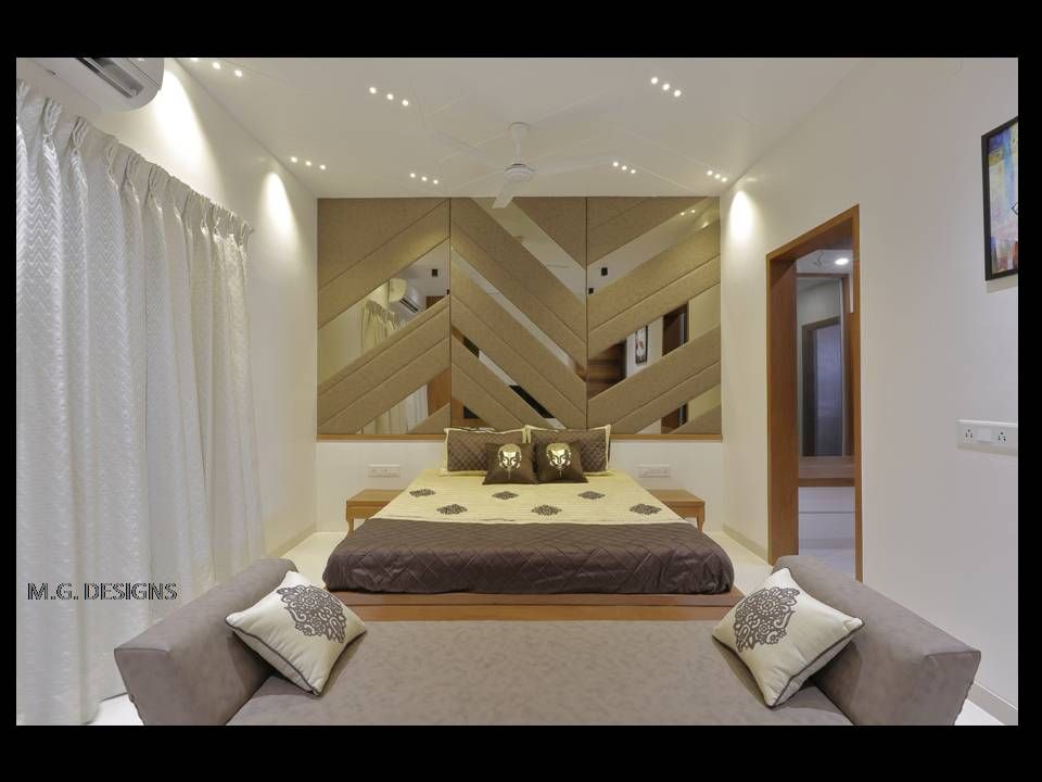 Bedroom malvigajjar Modern style bedroom Building,Wood,Interior design,Decoration,Floor,Comfort,House,Flooring,Art,Wall