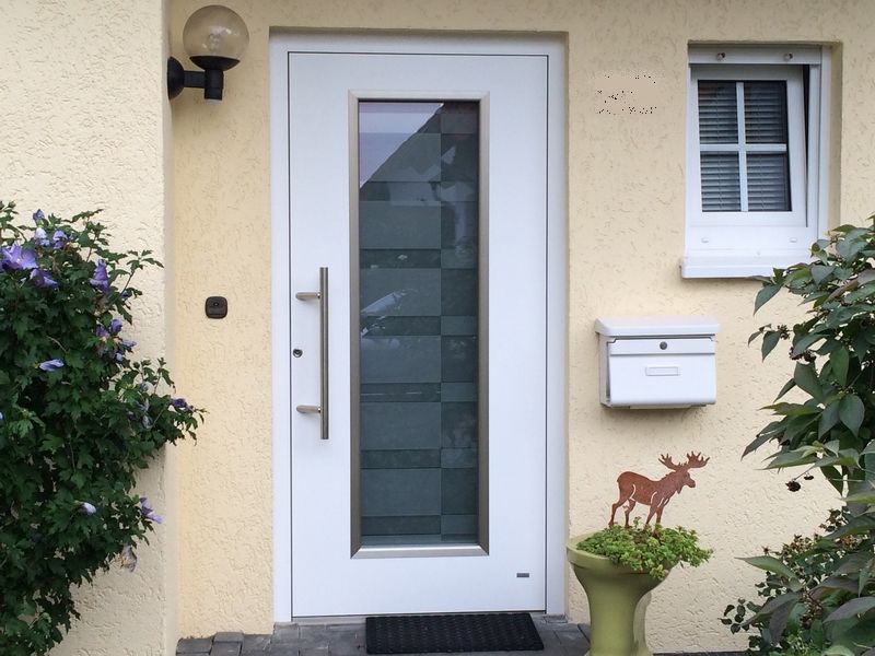 Haustüren, Mester Fenster-Rollladen-Markisen Mester Fenster-Rollladen-Markisen 前門